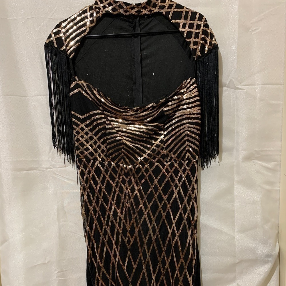 3/$28❤️Black and gold party or evening dress sizeL